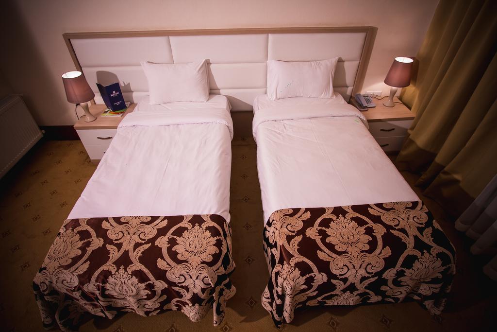 Baku Inn Hotel מראה חיצוני תמונה