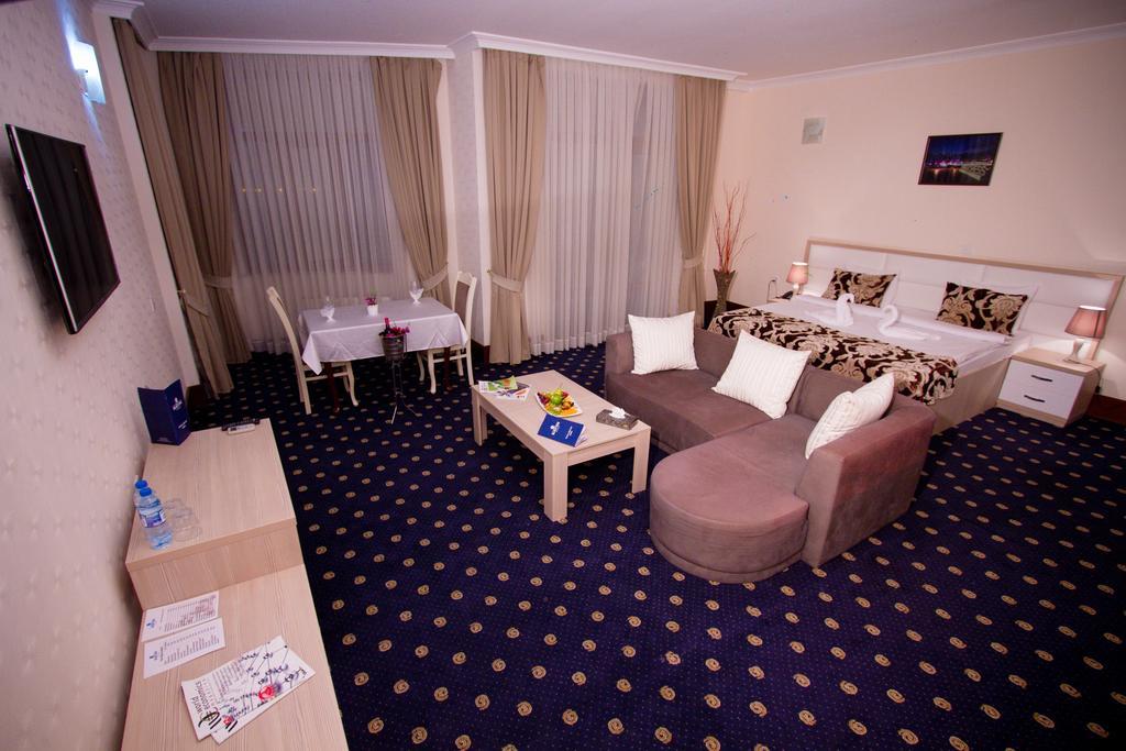 Baku Inn Hotel מראה חיצוני תמונה