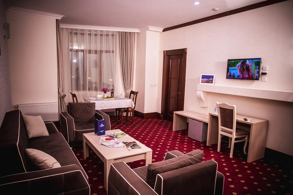 Baku Inn Hotel מראה חיצוני תמונה