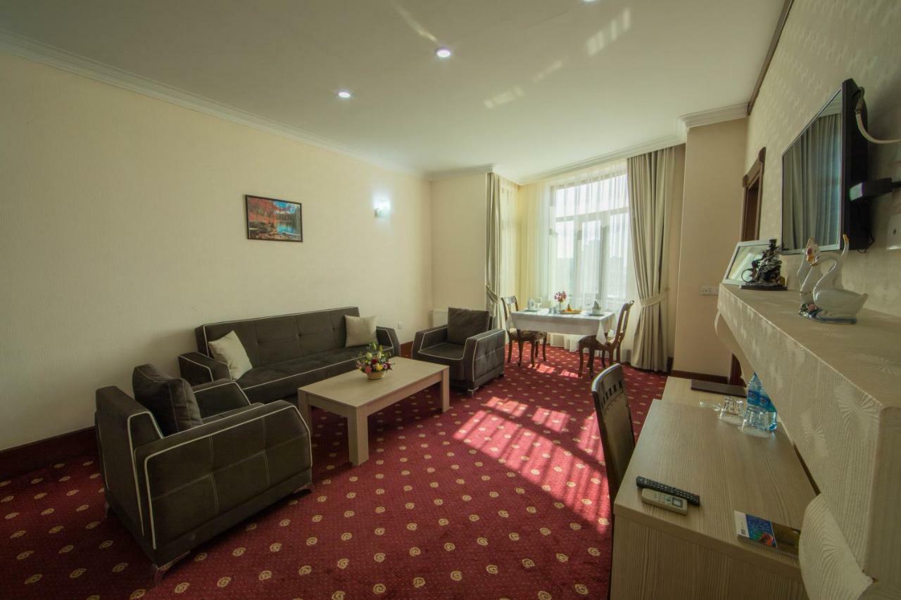 Baku Inn Hotel מראה חיצוני תמונה